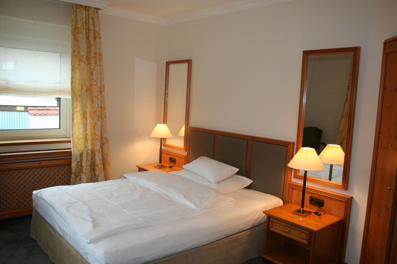 Kleines Hotel Forchheim  Ngoại thất bức ảnh