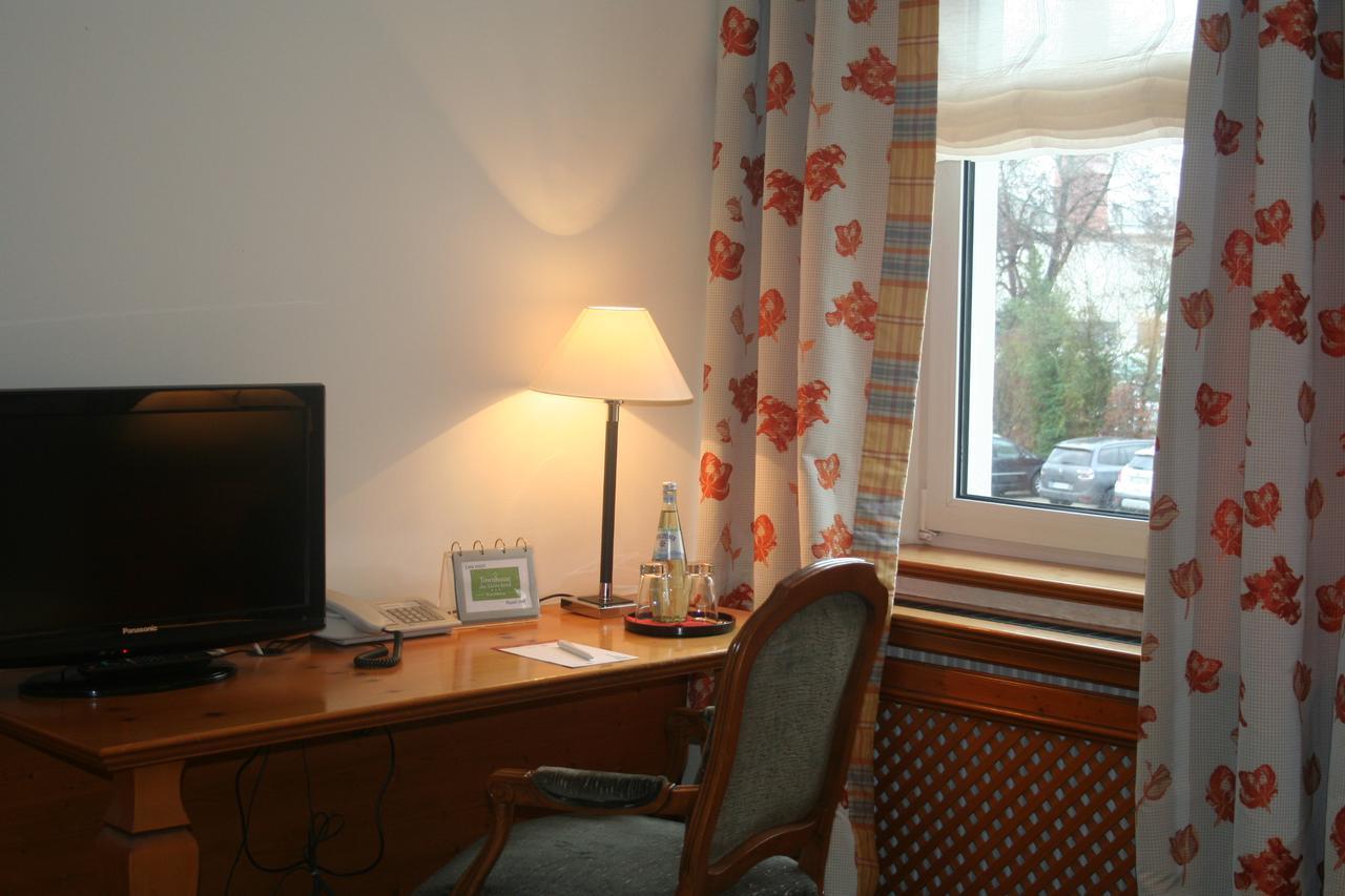Kleines Hotel Forchheim  Ngoại thất bức ảnh