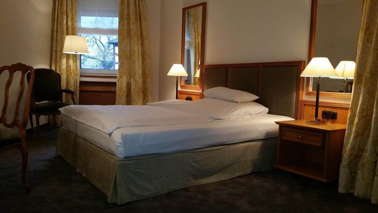 Kleines Hotel Forchheim  Ngoại thất bức ảnh
